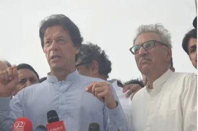 PTI ने सेना को सियासत में दखल के लिए कभी नहीं किया आमंत्रित