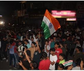 लहरा दो …लहरा दो………