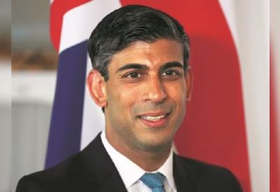 ओपिनियन पोल में ब्रिटेन के प्रधानमंत्री ऋषि सुनक की पार्टी की बुरी तरह हार