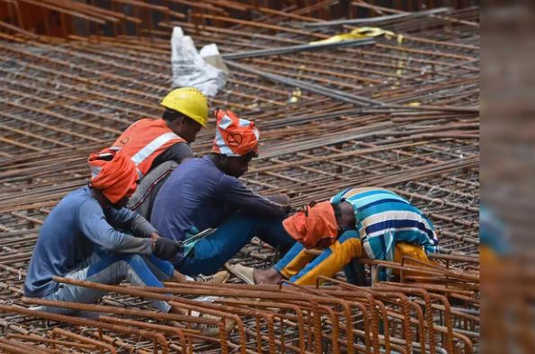 निर्माण श्रमिकों के बच्चे बनेंगे इंजीनियर