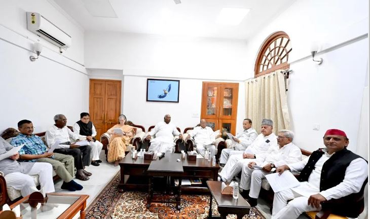 विपक्षी गठबंधन इंडिया की बैठक आज