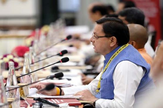 बैठक में शामिल हुए सीएम धामी