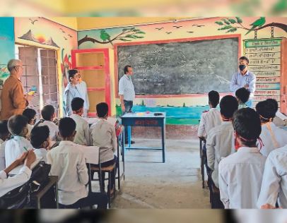 राजीव गांधी छात्रावास में बचे 15 बच्चे