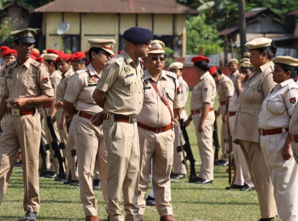 असम में हड़कंप, उल्फा-आई ने किया 24 स्थानों पर बम लगाने का दावा असम में हड़कंप, उल्फा-आई ने किया 24 स्थानों पर बम लगाने का दावा