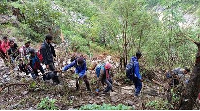 305 लोगों को गौरीकुंड से सोनप्रयाग पहुंचाया