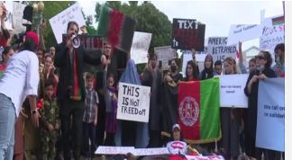 बांग्लादेश में हिंसा के खिलाफ अमेरिका में प्रदर्श