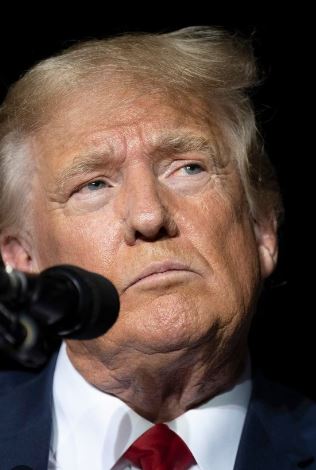 राष्ट्रपति की जंग जीतने के बाद ट्रंप को संघीय कोर्ट से राहत