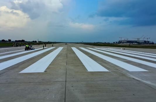 नोएडा एयरपोर्ट पर आज पहली बार उतरेगा विमान