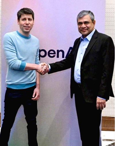 चंद्रयान-3 की तरह भारत तैयार करेगा कम लागत वाले एआई मॉडल: अश्विनी वैष्णव