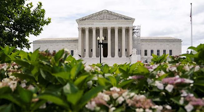 ACLU की अपील पर सुप्रीम कोर्ट का अहम फैसला, वेनेज़ुएला के लोगों के निर्वासन पर अस्थायी रूप से लगाई रोक