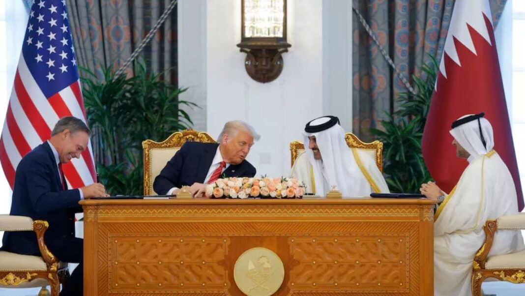 ट्रंप की खुशामद करने में जुटे अरब देश, सऊदी के बाद कतर ने एयरफोर्स वन को किया एस्कॉर्ट; अमेरिका को मिल रहा जमकर निवेश