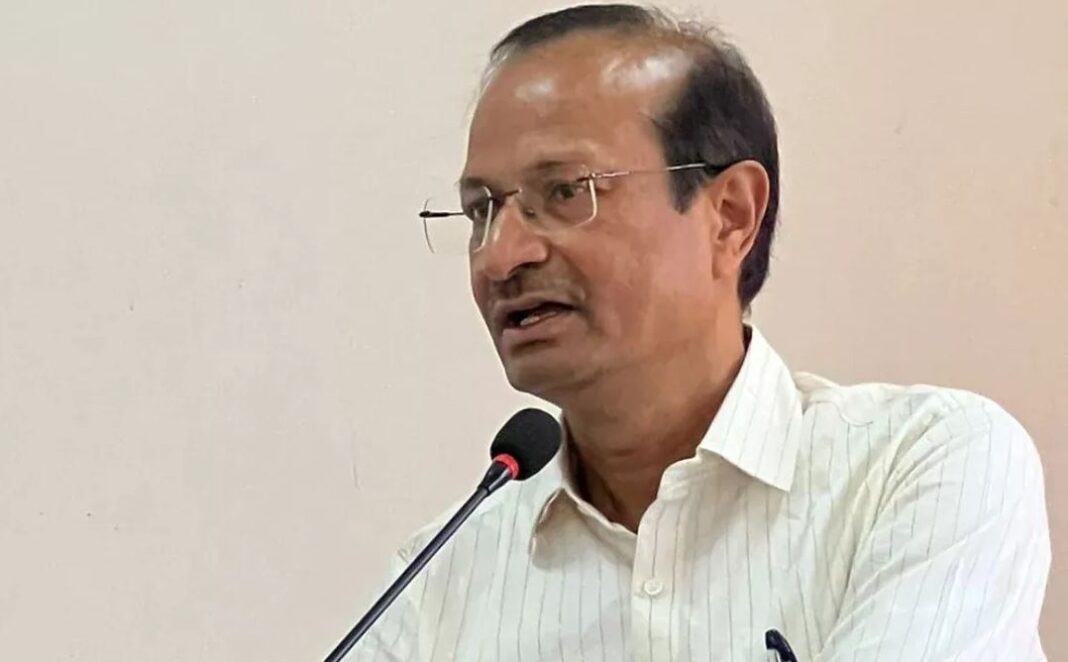 महाराष्ट्र में भ्रामक चुनावी आंकड़ों पर कार्रवाई महाराष्ट्र में भ्रामक चुनावी आंकड़ों पर कार्रवाई