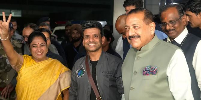 दिल्ली लौटे भारतीय गगनयात्री शुभांशु शुक्ला