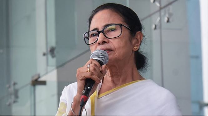 जेपीसी को ‘तमाशा’ बताकर टीएमसी ने किया बहिष्कार, पीएम-सीएम को हटाने संबंधी विधेयकों पर जताई आपत्ति