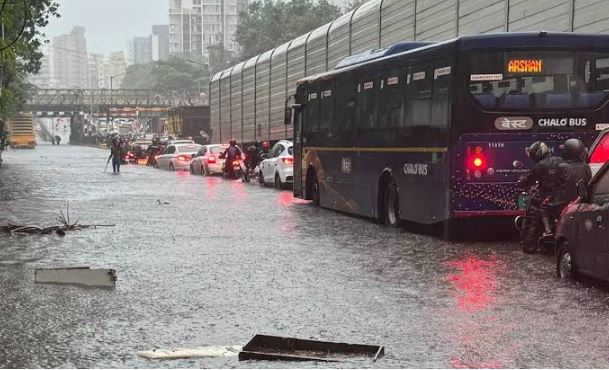 देशभर में बारिश का कहर, 24 घंटे में 11 से अधिक मौतें