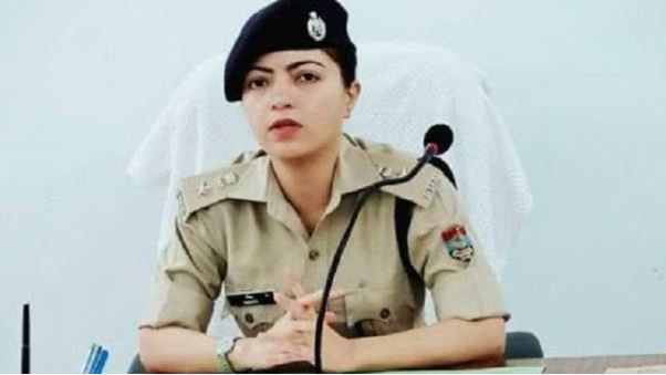 उत्तराखंड: आईपीएस रचिता जुयाल का इस्तीफा मंजूर, वीआरएस के पीछे निजी कारण और नई संभावनाओं की चर्चा उत्तराखंड: आईपीएस रचिता जुयाल का इस्तीफा मंजूर, वीआरएस के पीछे निजी कारण और नई संभावनाओं की चर्चा