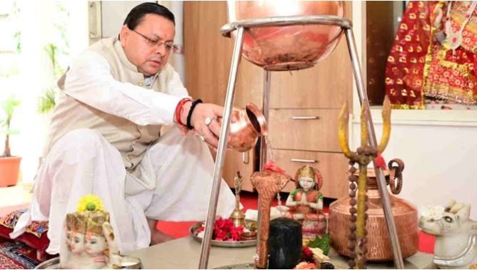 मुख्यमंत्री धामी ने की मां शैलपुत्री की पूजा-अर्चना