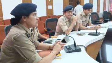 पेपर लीक मामले की जांच तेज, नई टिहरी पहुंची एसआईटी टीम; दो युवकों के दर्ज हुए बयान पेपर लीक मामले की जांच तेज, नई टिहरी पहुंची एसआईटी टीम; दो युवकों के दर्ज हुए बयान