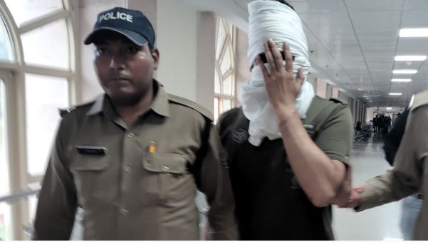 यूकेएसएसएससी पेपर लीक केस: भाई निकला मास्टरमाइंड, बहन ने गढ़ा ‘दीवाना’ का झूठा किस्सा, नाकाम रही नकल की पूरी योजना