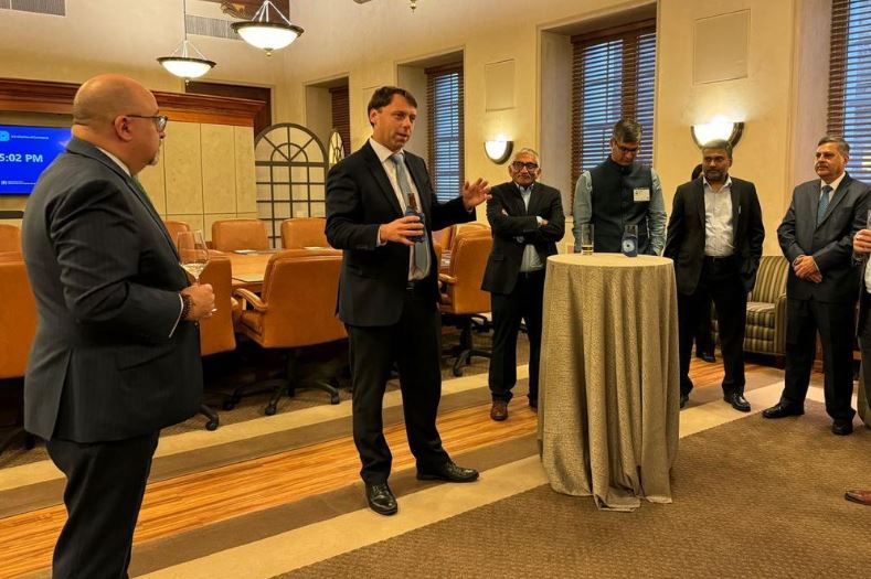 भारत-अमेरिका व्यापार समझौते पर बातचीत फिर शुरू, दिल्ली पहुंचे अमेरिकी मुख्य वार्ताकार ब्रेंडन लिंच भारत-अमेरिका व्यापार समझौते पर बातचीत फिर शुरू, दिल्ली पहुंचे अमेरिकी मुख्य वार्ताकार ब्रेंडन लिंच