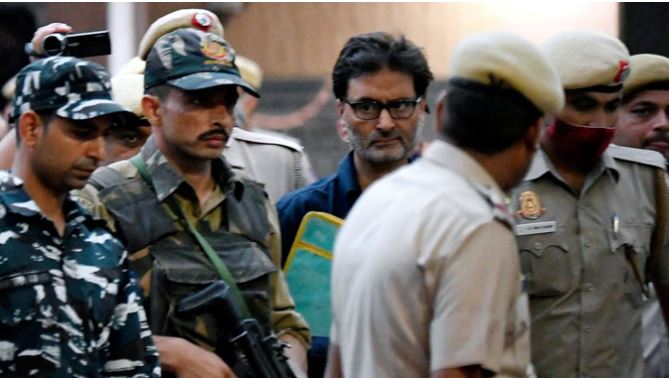 भाजपा ने यासीन मलिक के दावे को बताया ‘चौंकाने वाला’, मनमोहन सिंह पर उठाए सवाल