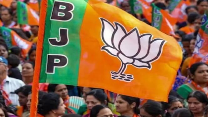 भाजपा में बढ़ा कुमाऊं का कद: प्रदेश कार्यकारिणी में 17 नेताओं को मिली जगह, नैनीताल के छह शामिल भाजपा में बढ़ा कुमाऊं का कद: प्रदेश कार्यकारिणी में 17 नेताओं को मिली जगह, नैनीताल के छह शामिल