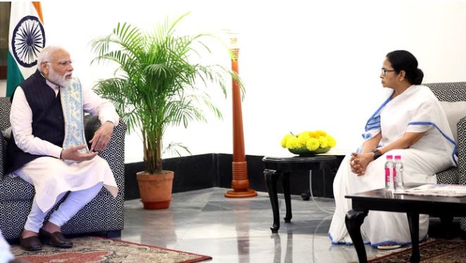 नेपाल संकट के बीच बंगाल और केंद्र सरकार सतर्क नेपाल संकट के बीच बंगाल और केंद्र सरकार सतर्क