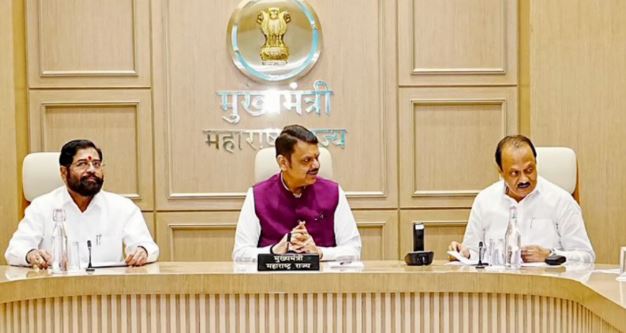 महाराष्ट्र में व्यापक कैंसर देखभाल नीति को मंजूरी, फडणवीस कैबिनेट की बैठक में कई अहम फैसले महाराष्ट्र में व्यापक कैंसर देखभाल नीति को मंजूरी, फडणवीस कैबिनेट की बैठक में कई अहम फैसले