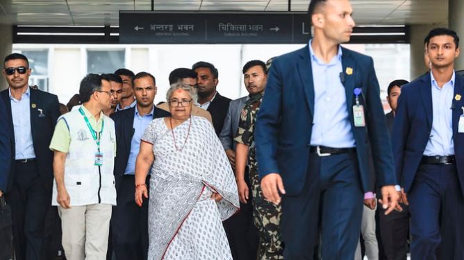 नेपाल की राजनीति में नया मोड़: अंतरिम पीएम सुशीला कार्की पर जेन-जी का हमला, इस्तीफे की मांग