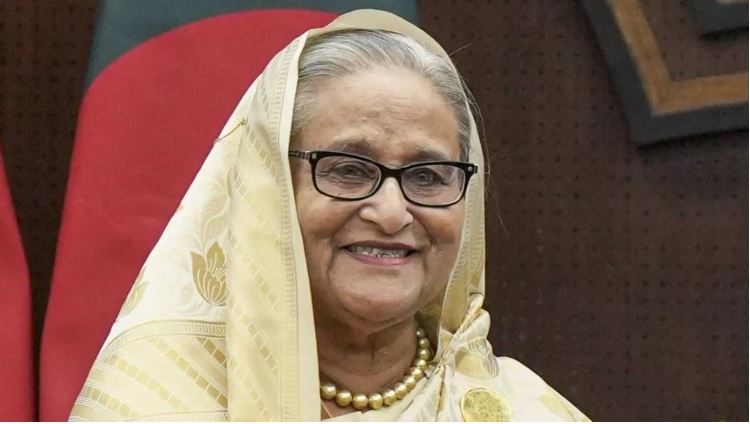 यूनुस सरकार का नया फरमान: पूर्व पीएम शेख हसीना का वोट डालने का अधिकार छीना