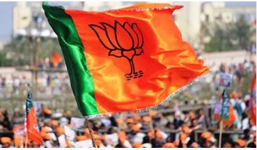 बंगाल में भाजपा का ‘ऑपरेशन लाल मिर्च’, आत्मरक्षा के लिए महिलाओं को बांटा चिली पाउडर