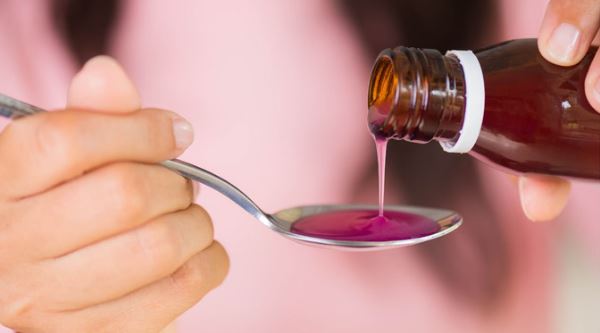 कफ सिरप पर बढ़ी सख्ती: एमपी-राजस्थान के बाद अब तमिलनाडु में नमूने फेल, सरकार ने उत्पादन पर लगाई रोक