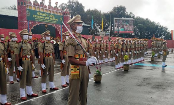 पदोन्नति से वंचित केंद्रीय बलों के 20 हजार कैडर अधिकारी, सुप्रीम कोर्ट से राहत की आस
