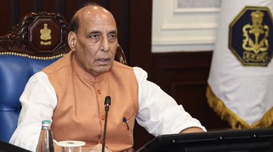 ‘कुछ देश खुलेआम अंतरराष्ट्रीय नियमों का उल्लंघन कर रहे’, राजनाथ सिंह ने इशारों में चीन-पाकिस्तान को दी चेतावनी