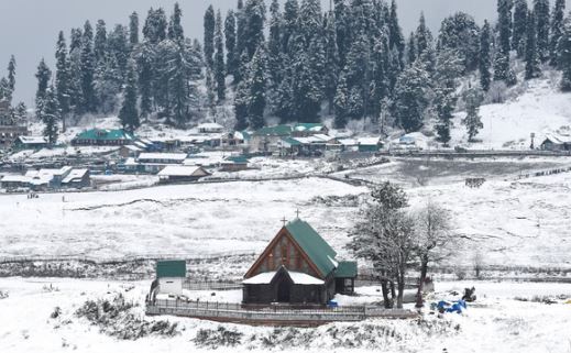 उत्तर और मध्य भारत में बढ़ी कड़ाके की ठंड, अगले दो दिन शीतलहर का सबसे तेज असर रहने का अनुमान