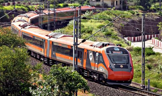 दिसंबर से पटरी पर दौड़ सकती है वंदे भारत स्लीपर