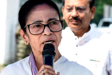 बिहार में बेअसर रहा SIR, अब क्या पश्चिम बंगाल में बनेगा बड़ा राजनीतिक मुद्दा? ममता बनर्जी के रुख पर टिकी निगाहें