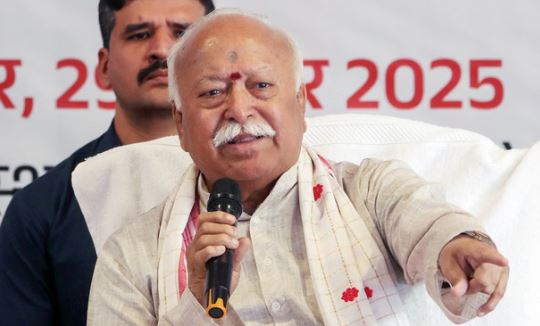 ‘कुछ भारतीय लोग अपनी ही भाषा नहीं जानते’, मोहन भागवत