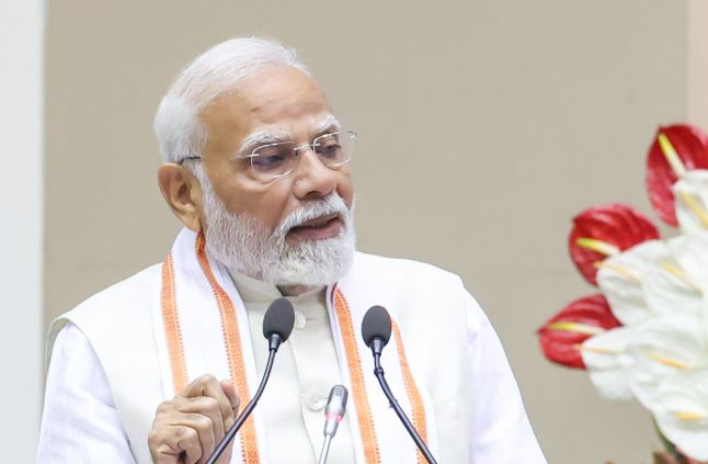 बिहार में 1.30 करोड़ महिलाओं को मिले 10-10 हजार रुपये, विपक्ष ने बताया घूस, चुनाव पर कितना असर?