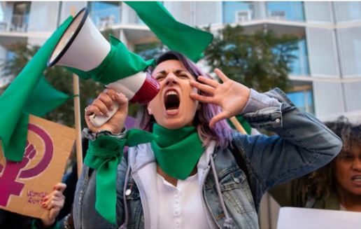 मैक्सिको में तेज हुआ जेन जेड आंदोलन, पुलिस से झड़प और पथराव