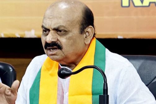 गन्ना किसानों को मिले ₹3,500 प्रति टन का दाम; बोम्मई ने सीएम सिद्धारमैया से हस्तक्षेप की मांग की