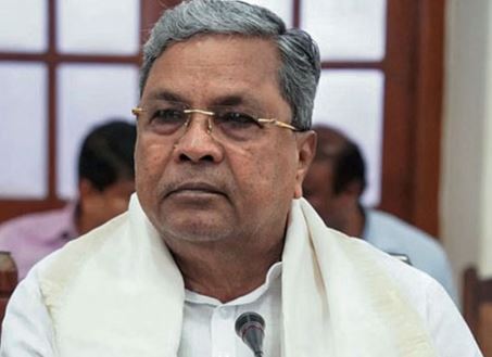 बेंगलुरु जेल वीडियो विवाद से गरमाई कर्नाटक की राजनीति, भाजपा का सीएम आवास के बाहर जोरदार प्रदर्शन