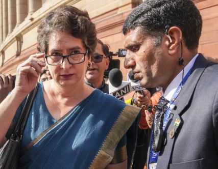 प्रियंका गांधी का प्रधानमंत्री मोदी पर कटाक्ष, बोलीं— लोगों के मुद्दे उठाना ड्रामा नहीं