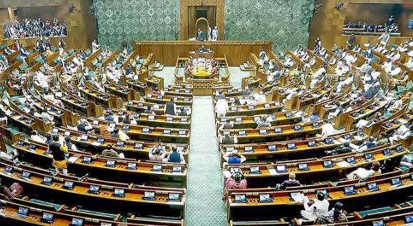 सिगरेट, गुटखा और पान मसाला पर बढ़ेगा टैक्स