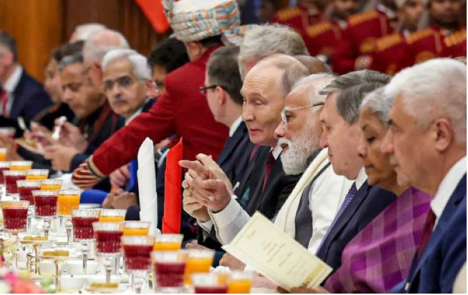 रात्रिभोज में पुतिन को परोसे गए ये खास व्यंजन!