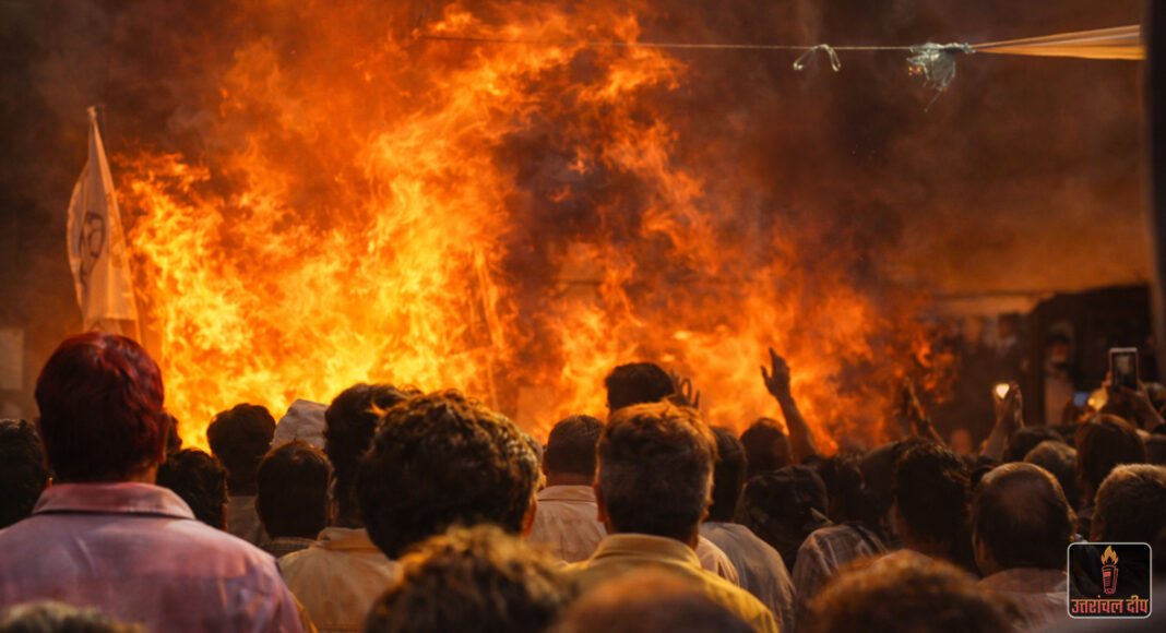 पुणे में चुनावी जीत का जश्न मातम में बदला: आतिशबाजी के दौरान लगी भीषण आग
