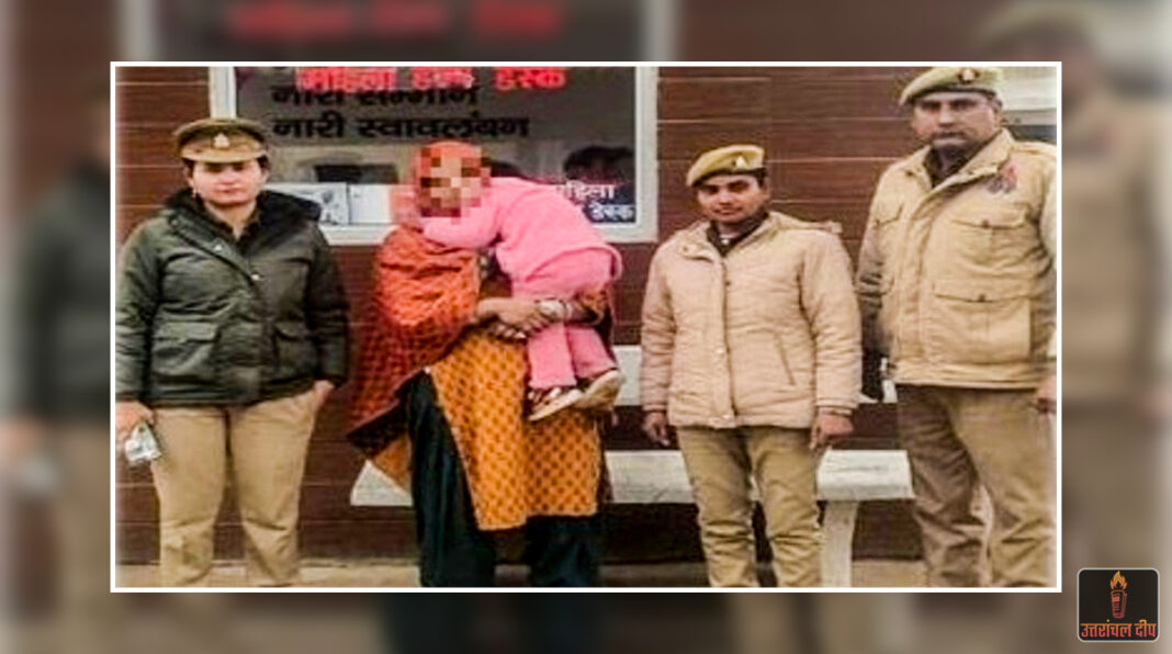 बहेड़ी: बाजार में अपनों से बिछड़ी तीन साल की मासूम, ‘मिशन शक्ति’ टीम ने तत्परता दिखा मां की गोद में पहुँचाया