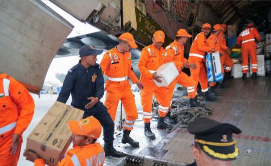 चक्रवात ‘दित्वाह’ से तबाही: मुश्किल समय में श्रीलंका का सहारा बना भारत, NDRF ने गर्भवती महिला को दिया नया जीवन