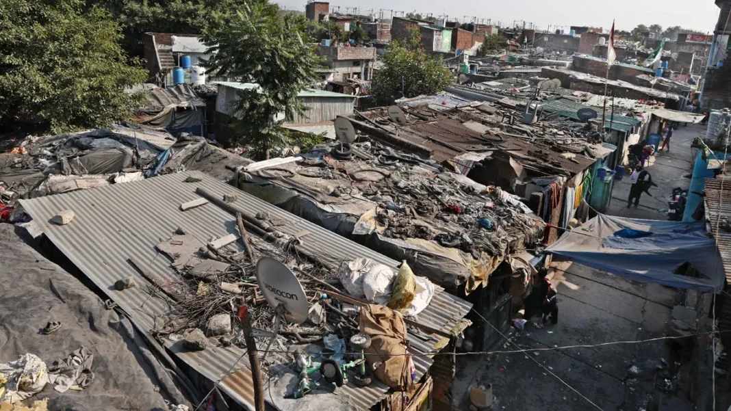 बनभूलपुरा–रेलवे भूमि अतिक्रमण: जिम्मेदारी किसकी? सवालों के घेरे में तंत्र