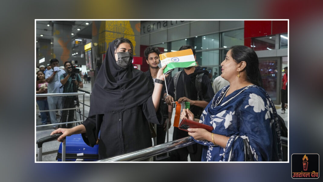 मध्य पूर्व में युद्ध की आहट: ईरान से अपने नागरिकों को निकालने की तैयारी में भारत; इजरायल में भी भारतीय दूतावास ने जारी किया ‘हाई अलर्ट’